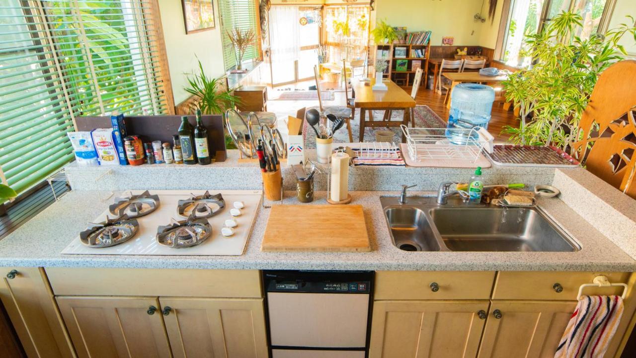 Sunset Beach House Onna Ngoại thất bức ảnh