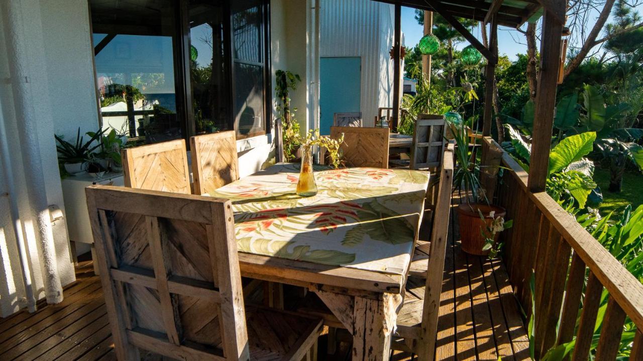 Sunset Beach House Onna Ngoại thất bức ảnh