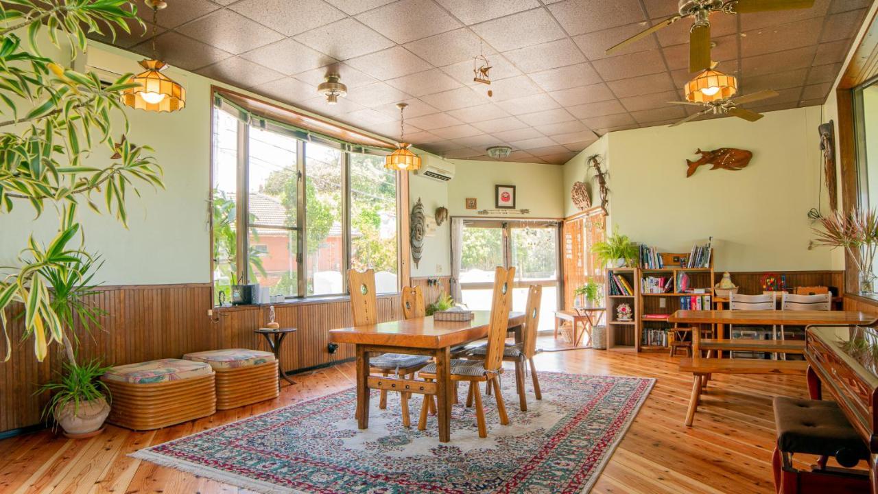 Sunset Beach House Onna Ngoại thất bức ảnh